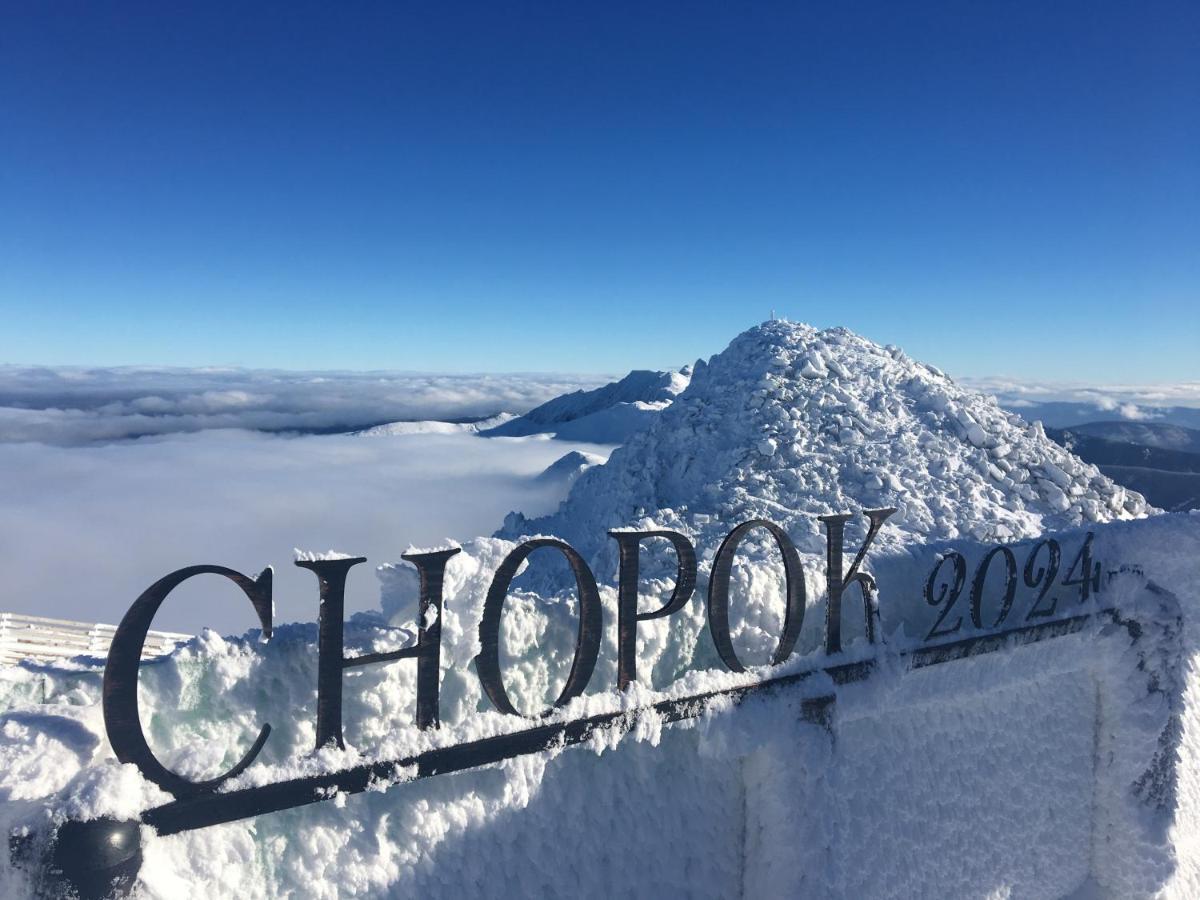 Noc na Chopku, Rotunda Demanovska Dolina Exterior foto